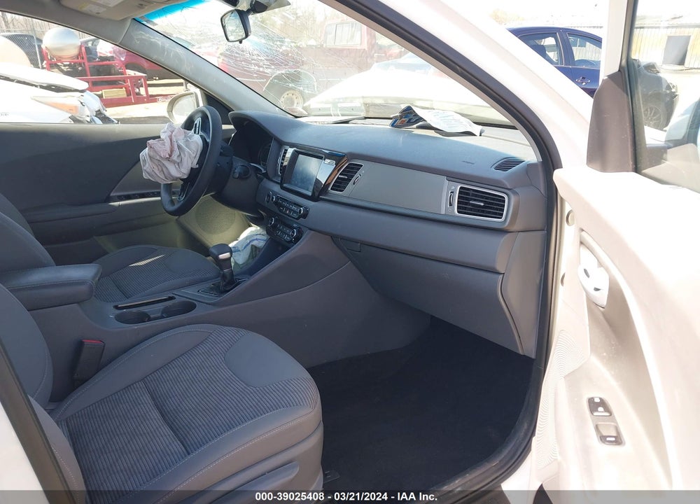2019 KIA NIRO LX VIN: KNDCB3LC8K5353526