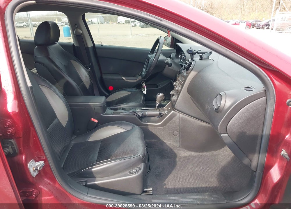 2008 PONTIAC G6 GXP VIN: 1G2ZM577584218939
