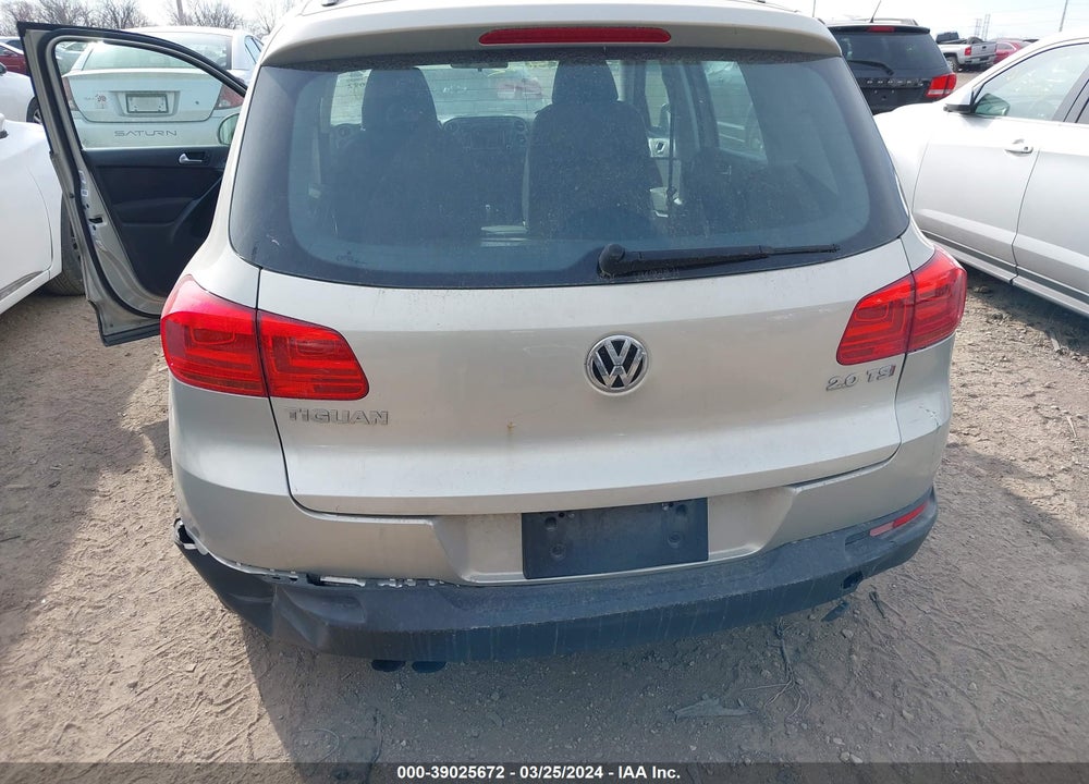 2015 VOLKSWAGEN TIGUAN VIN: WVGAV7AX7FW594842