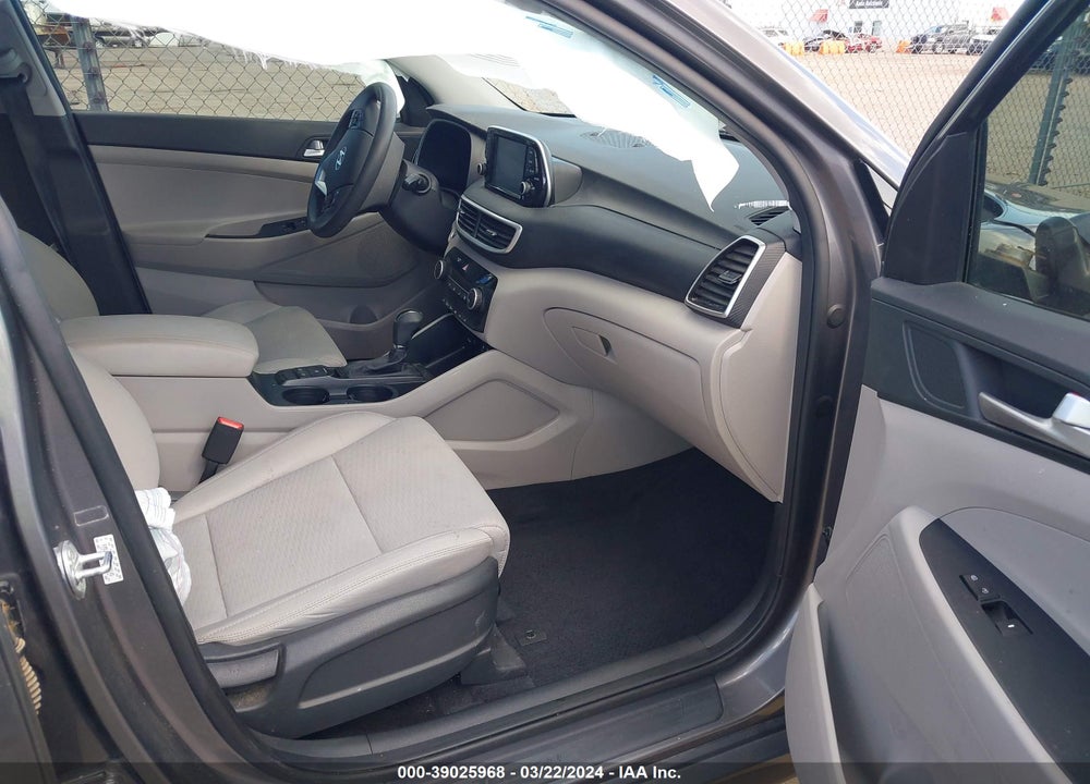2020 HYUNDAI TUCSON VALUE VIN: KM8J33A4XLU280145