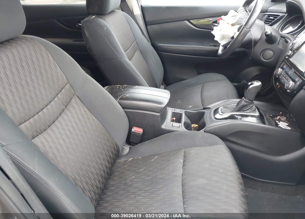 2017 NISSAN ROGUE SV VIN: 5N1AT2MT8HC799883