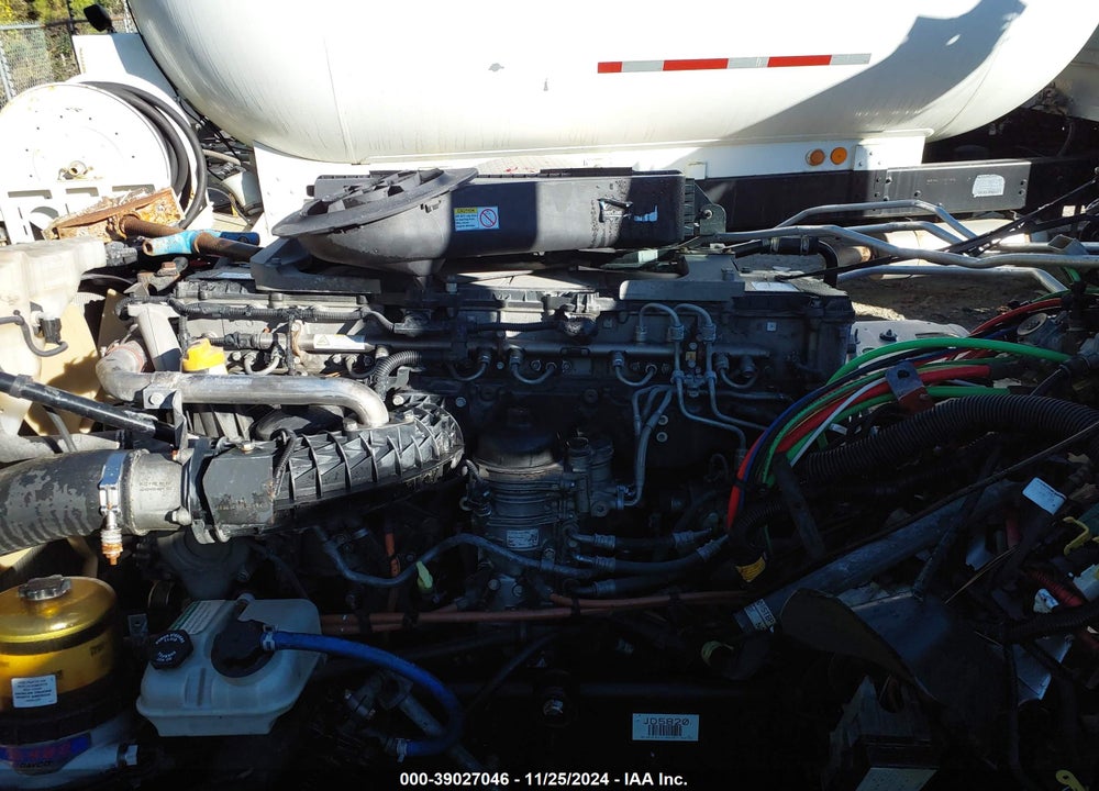 2017 FREIGHTLINER CASCADIA 125 VIN: 3AKJGLDR2HSJD5820