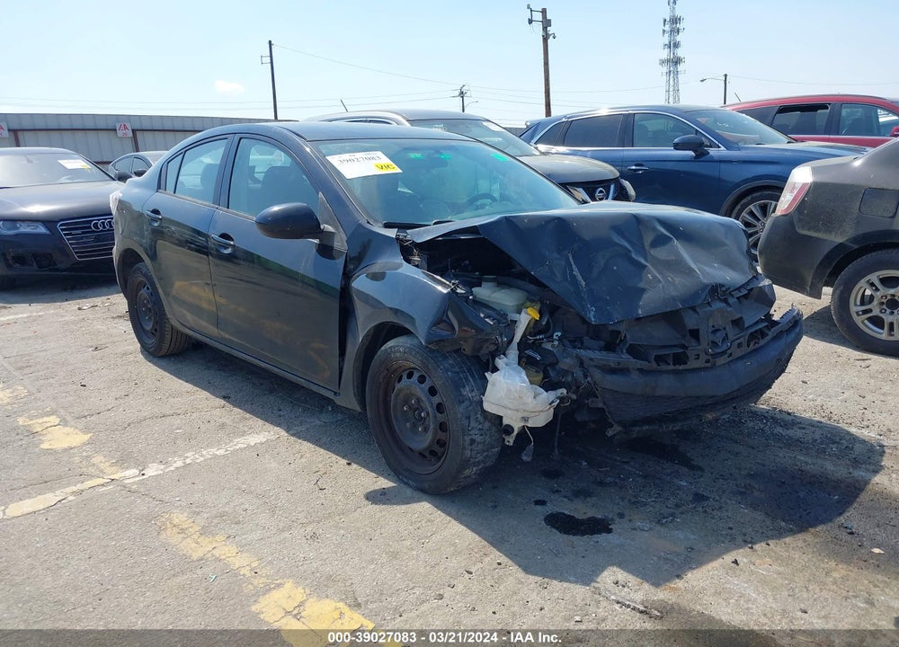 2010 MAZDA 3 I SPORT VIN: JM1BL1SF1A1263083
