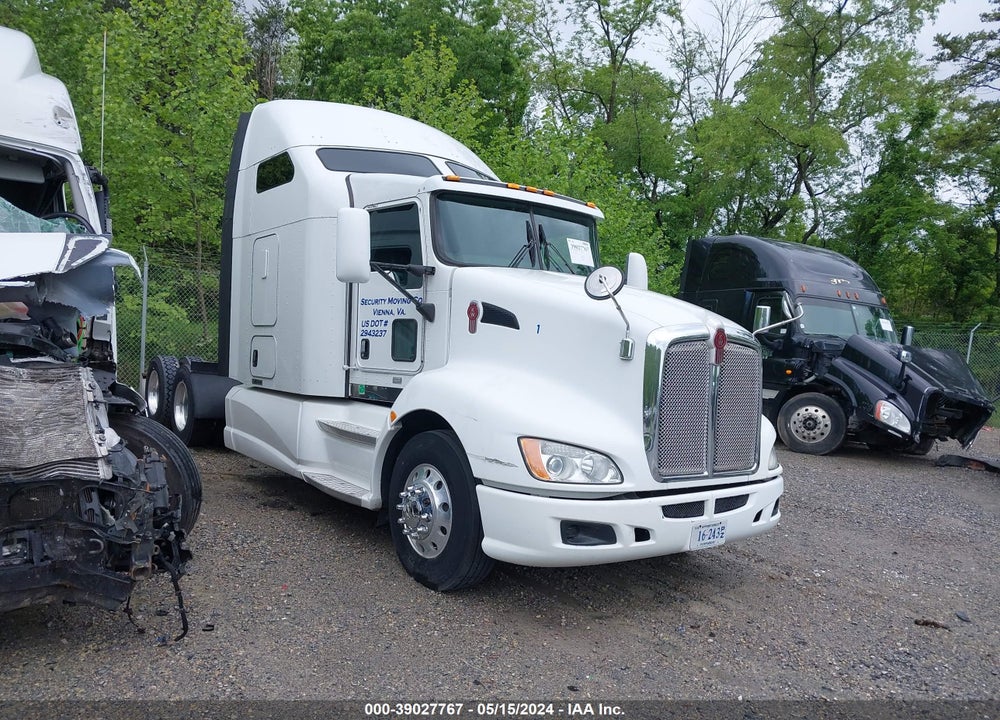 2013 KENWORTH T660 T660 VIN: 1XKAD49X1DJ337409