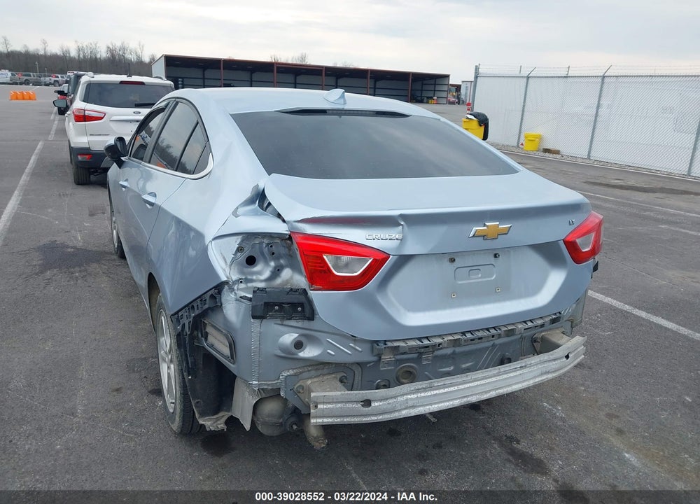 2017 CHEVROLET CRUZE LT AUTO VIN: 1G1BE5SM6H7124910