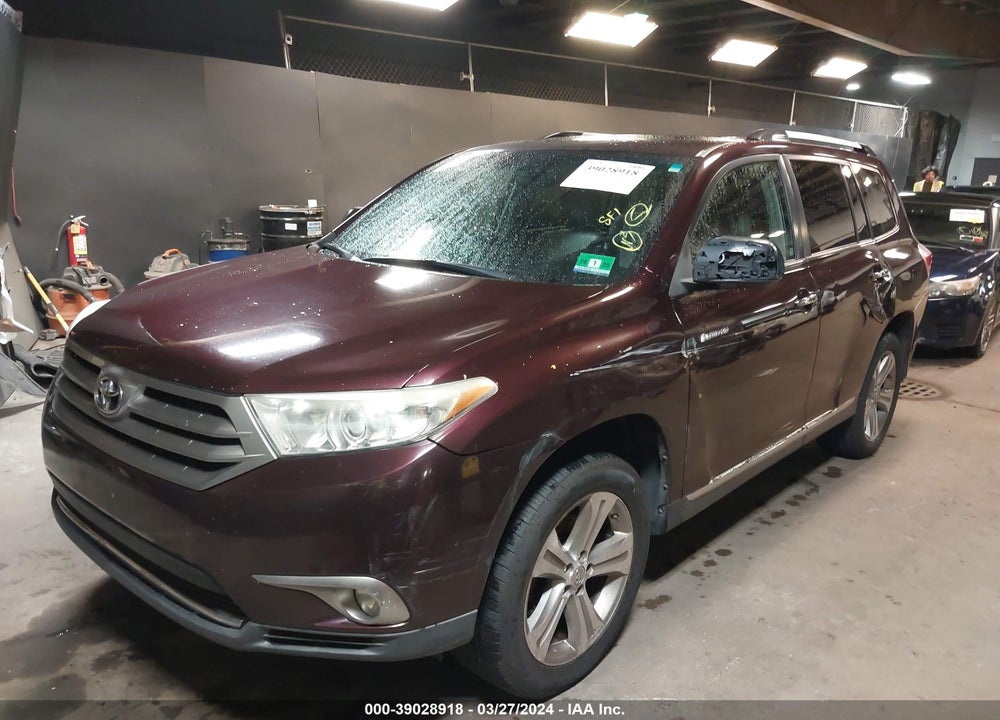 2011 TOYOTA HIGHLANDER LIMITED V6 VIN: 5TDDK3EH2BS059000