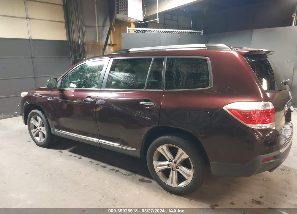 2011 TOYOTA HIGHLANDER LIMITED V6 VIN: 5TDDK3EH2BS059000