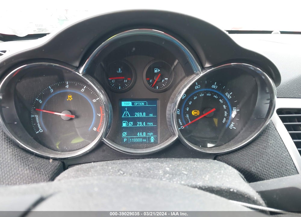2014 CHEVROLET CRUZE 1LT AUTO VIN: 1G1PC5SBXE7448643