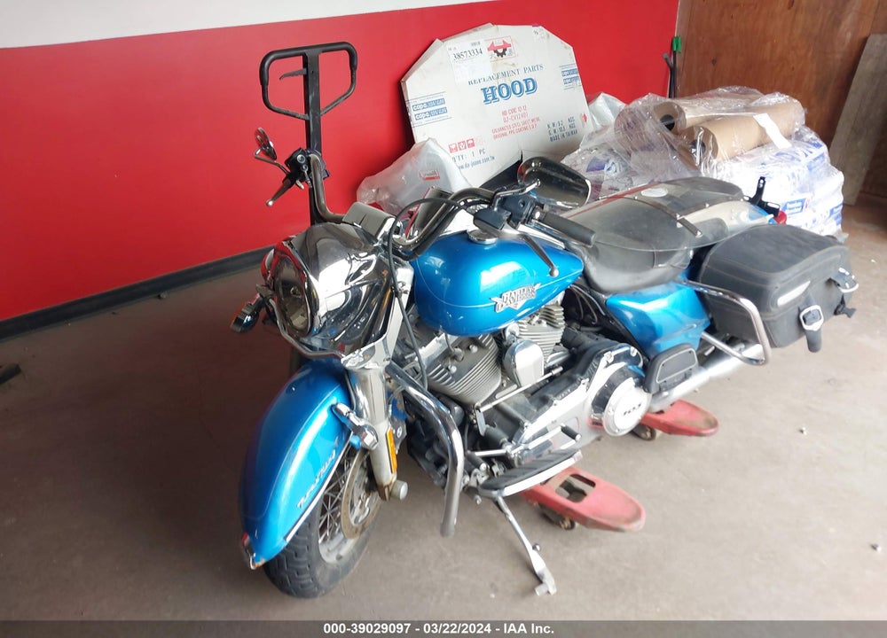 2011 HARLEY-DAVIDSON FLHRC VIN: 1HD1FRM38BB670946