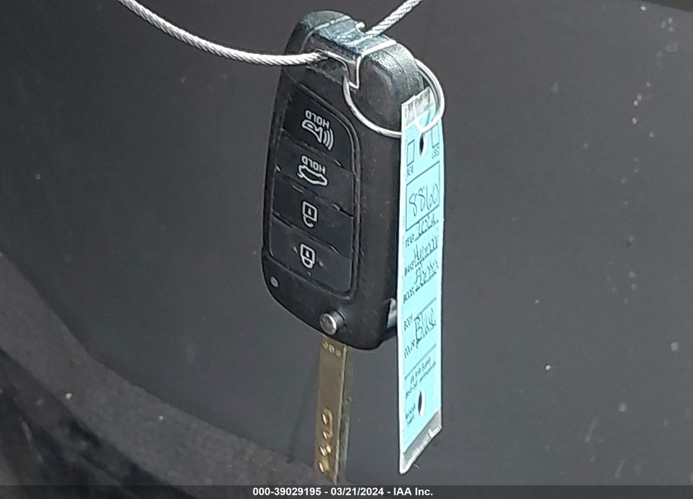 2024 HYUNDAI ELANTRA SE VIN: KMHLL4DG6RU647197