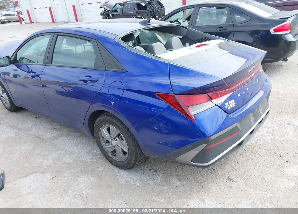 2024 HYUNDAI ELANTRA SE VIN: KMHLL4DG6RU647197
