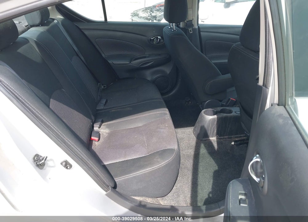 2019 NISSAN VERSA 1.6 SV VIN: 3N1CN7AP6KL880469