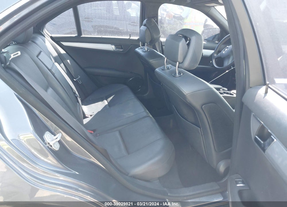 2008 MERCEDES-BENZ C 300 LUXURY/SPORT VIN: WDDGF54X68F181394
