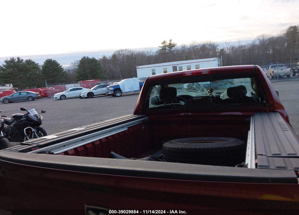 2013 RAM 1500 SLT VIN: 3C6JR7BG4DG573859