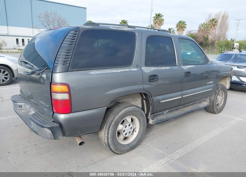 2002 CHEVROLET TAHOE LS VIN: 1GNEC13V82J237138