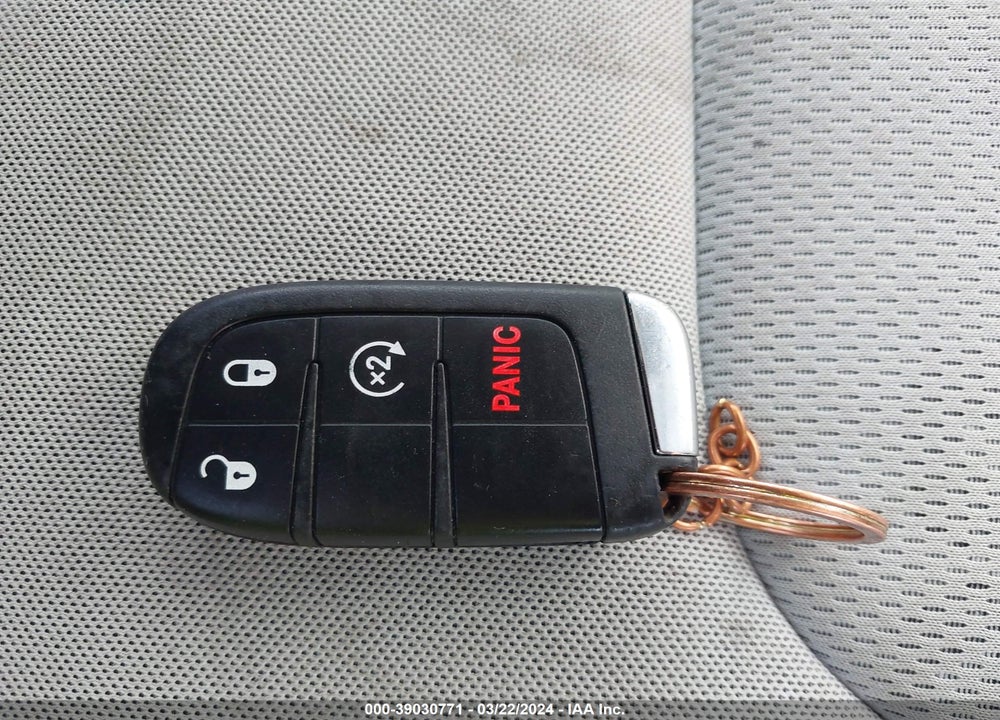 2016 JEEP RENEGADE LATITUDE VIN: ZACCJABTXGPC55184