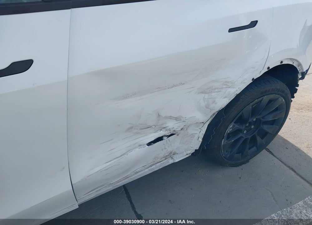 2023 TESLA MODEL Y AWD/LONG RANGE DUAL MOTOR ALL-WHEEL DRIVE VIN: 7SAYGDEE0PF588698