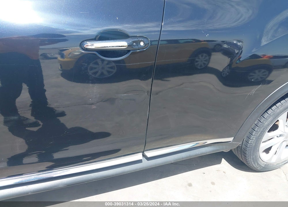 2011 NISSAN JUKE SL VIN: JN8AF5MR5BT013163