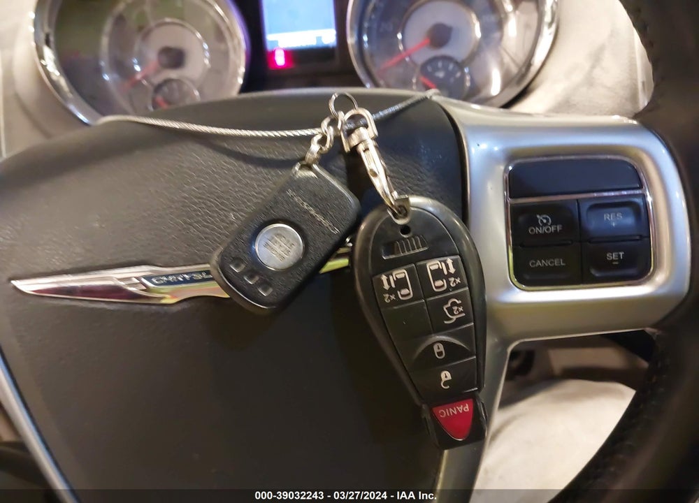 2012 CHRYSLER TOWN & COUNTRY TOURING VIN: 2C4RC1BG2CR339481