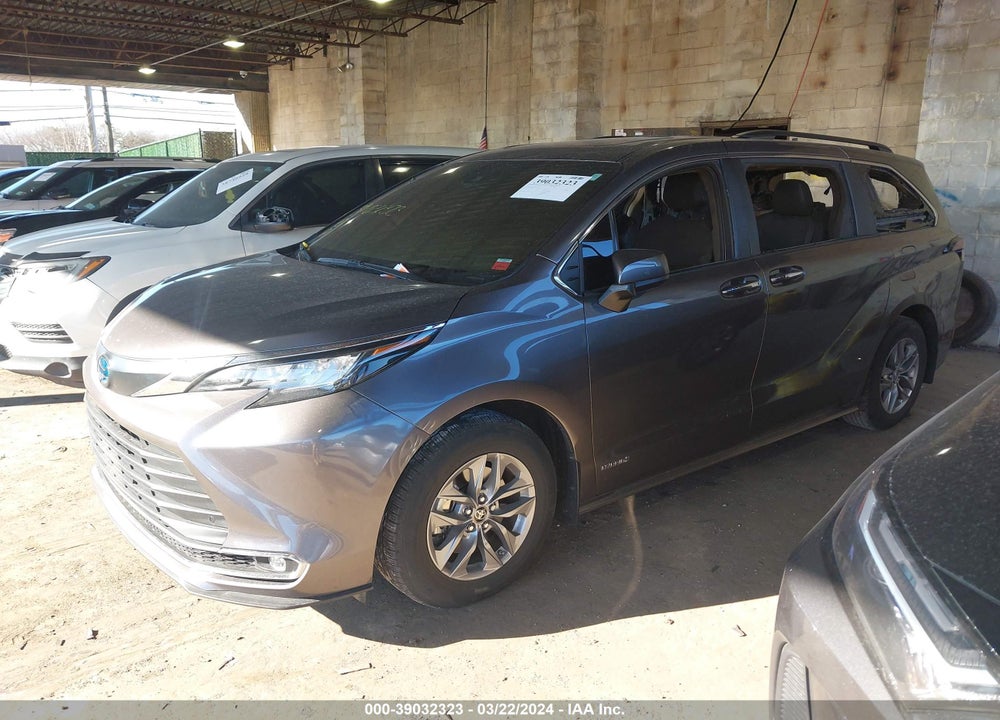 2021 TOYOTA SIENNA XLE VIN: 5TDJRKEC6MS062742