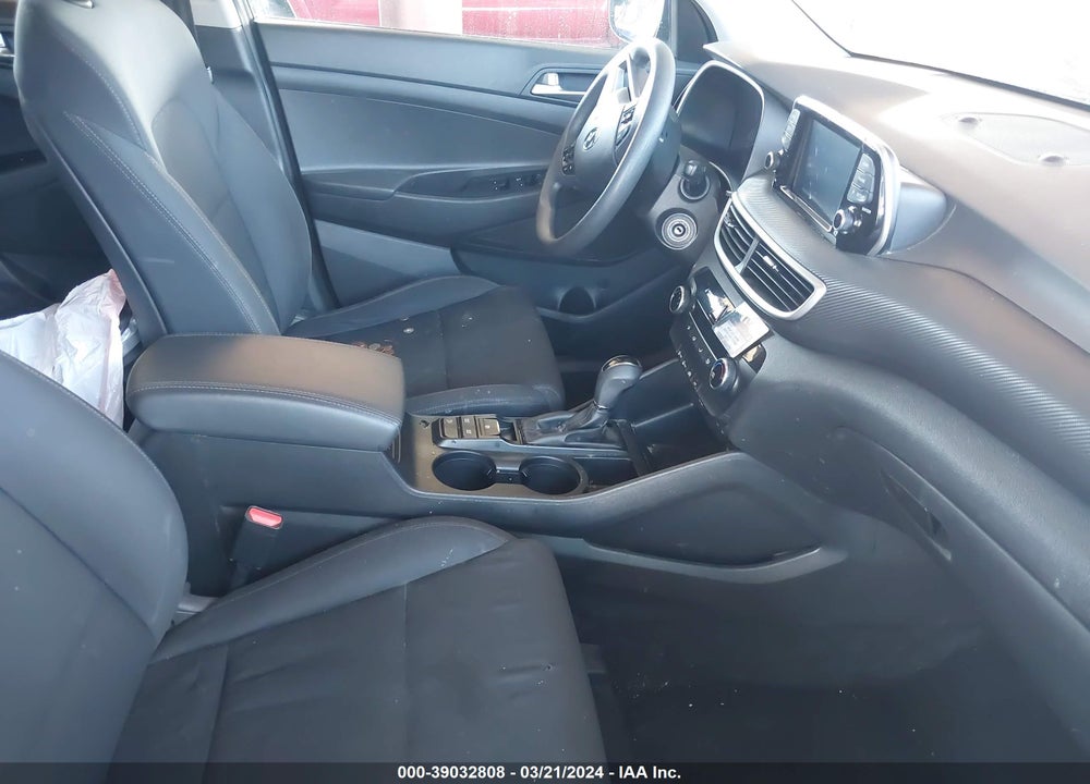 2019 HYUNDAI TUCSON SE VIN: KM8J2CA45KU027672