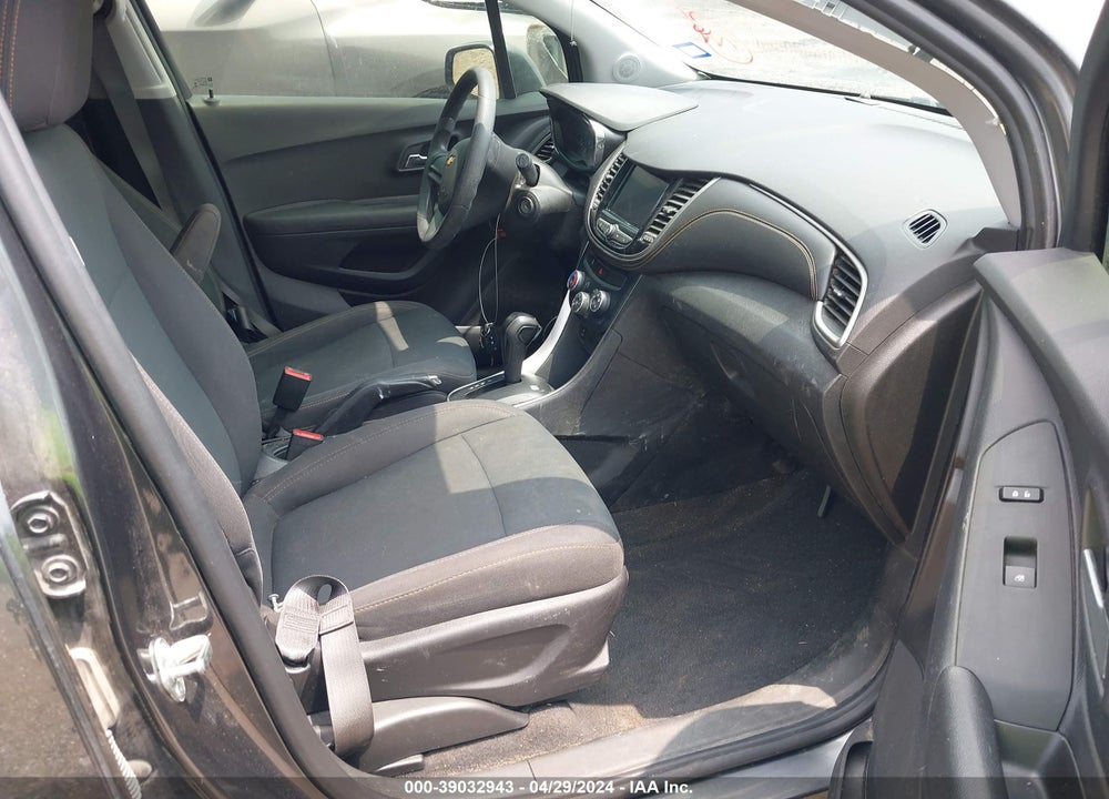 2020 CHEVROLET TRAX FWD LS VIN: 3GNCJKSB9LL121306