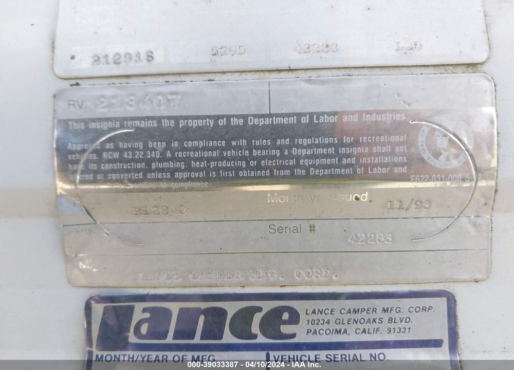 1994 LANCE R TRUCK CAMPER VIN: S42283RV
