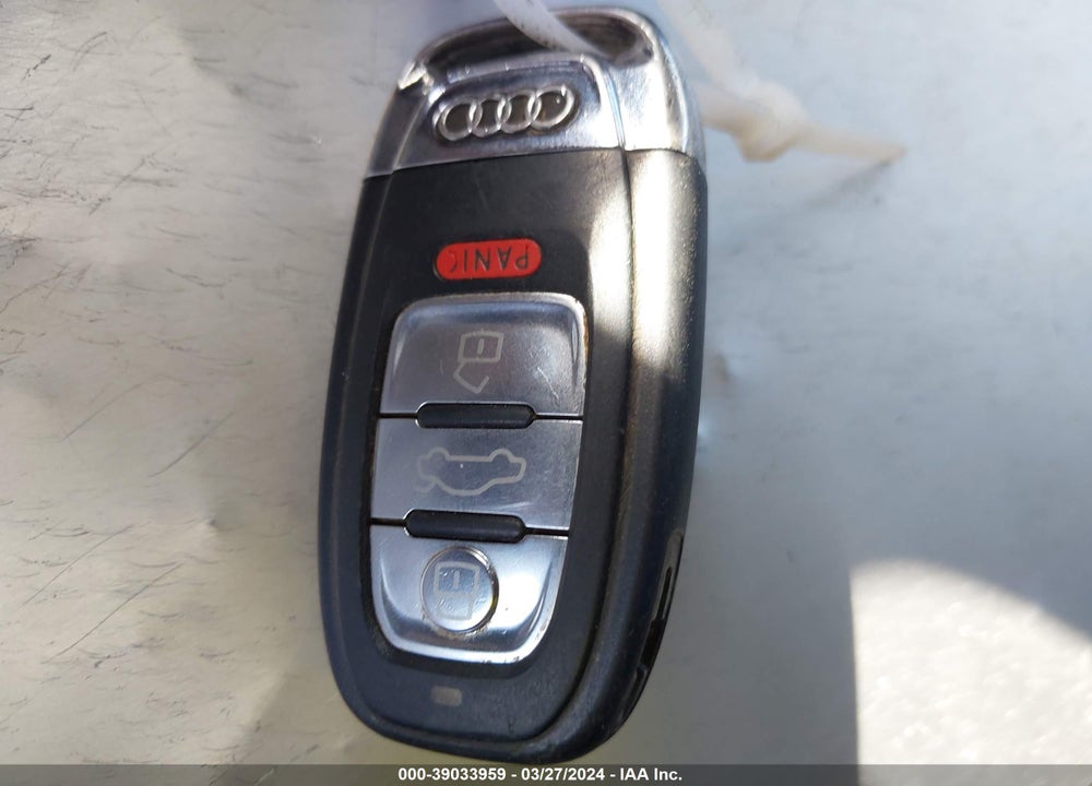 2014 AUDI A4 2.0T PREMIUM VIN: WAUAFAFL0EN021125
