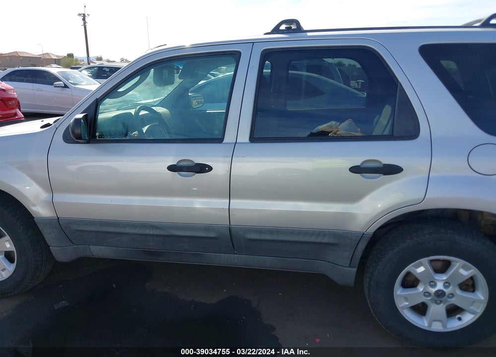 2005 FORD ESCAPE XLT VIN: 1FMYU93115KC27835