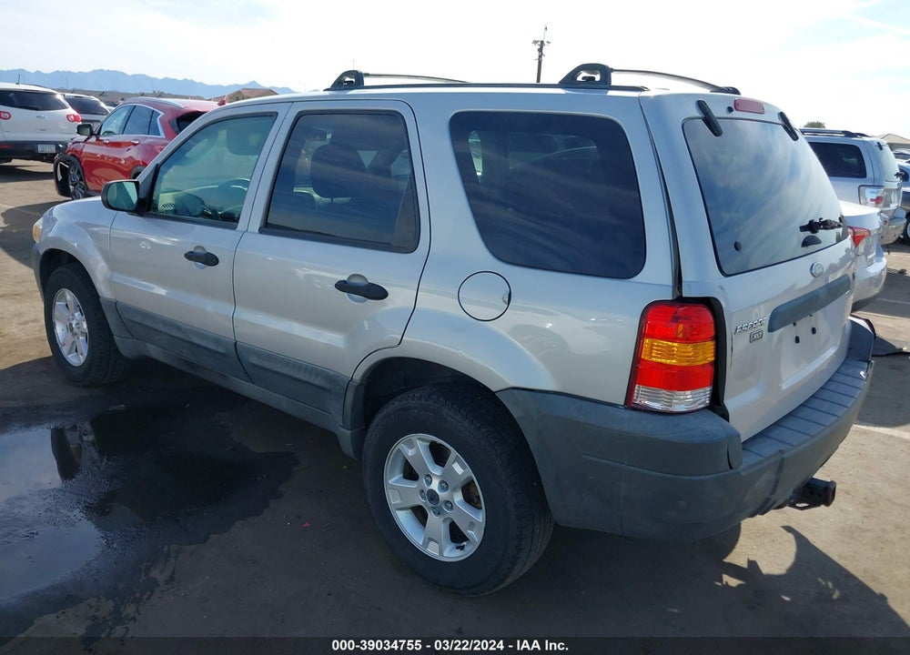 2005 FORD ESCAPE XLT VIN: 1FMYU93115KC27835