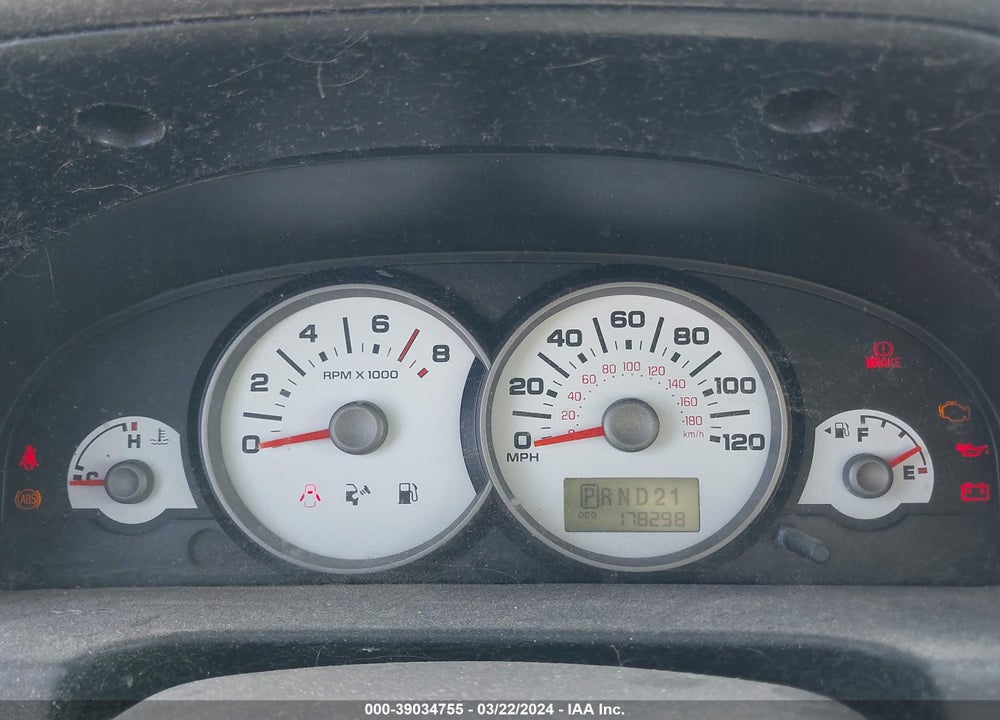 2005 FORD ESCAPE XLT VIN: 1FMYU93115KC27835