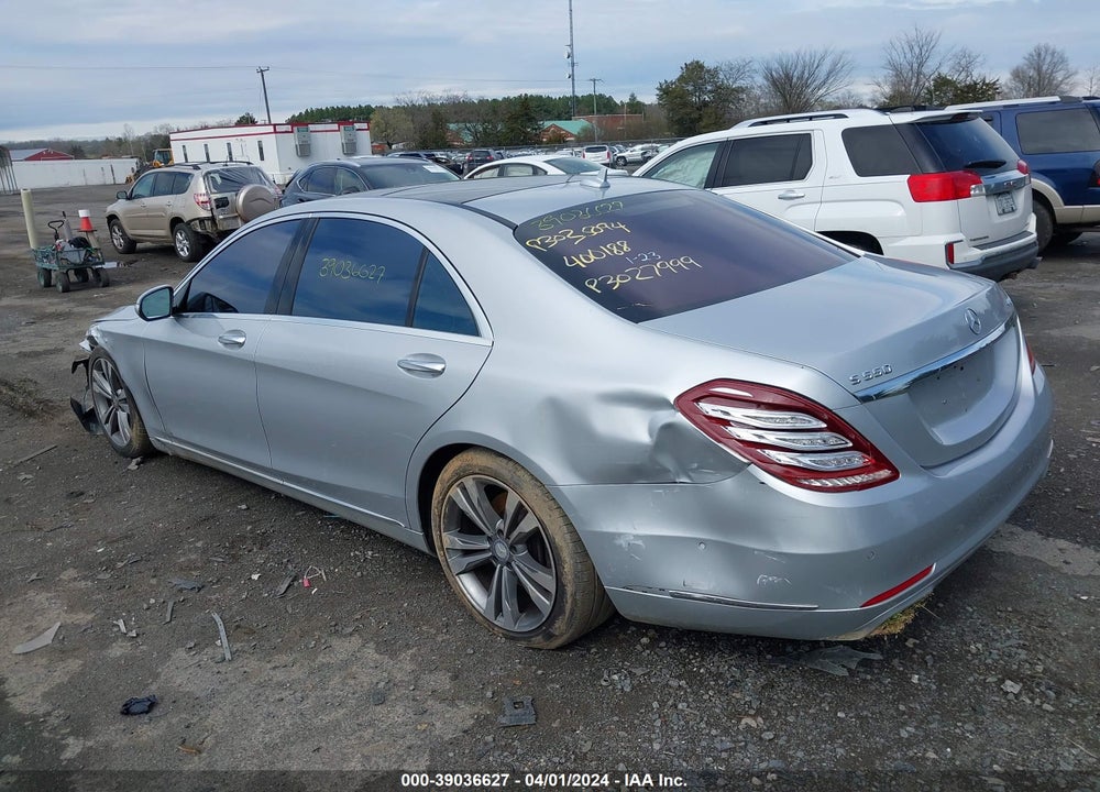 2016 MERCEDES-BENZ S 550 4MATIC VIN: WDDUG8FB8GA211770