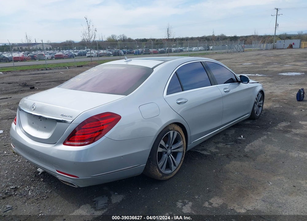 2016 MERCEDES-BENZ S 550 4MATIC VIN: WDDUG8FB8GA211770
