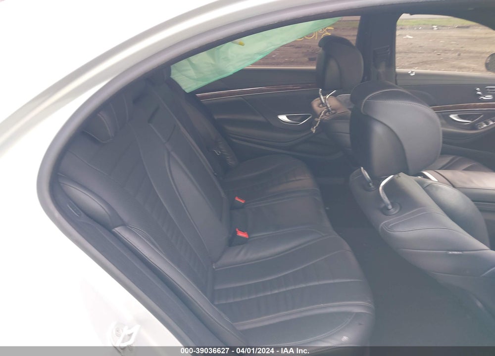 2016 MERCEDES-BENZ S 550 4MATIC VIN: WDDUG8FB8GA211770