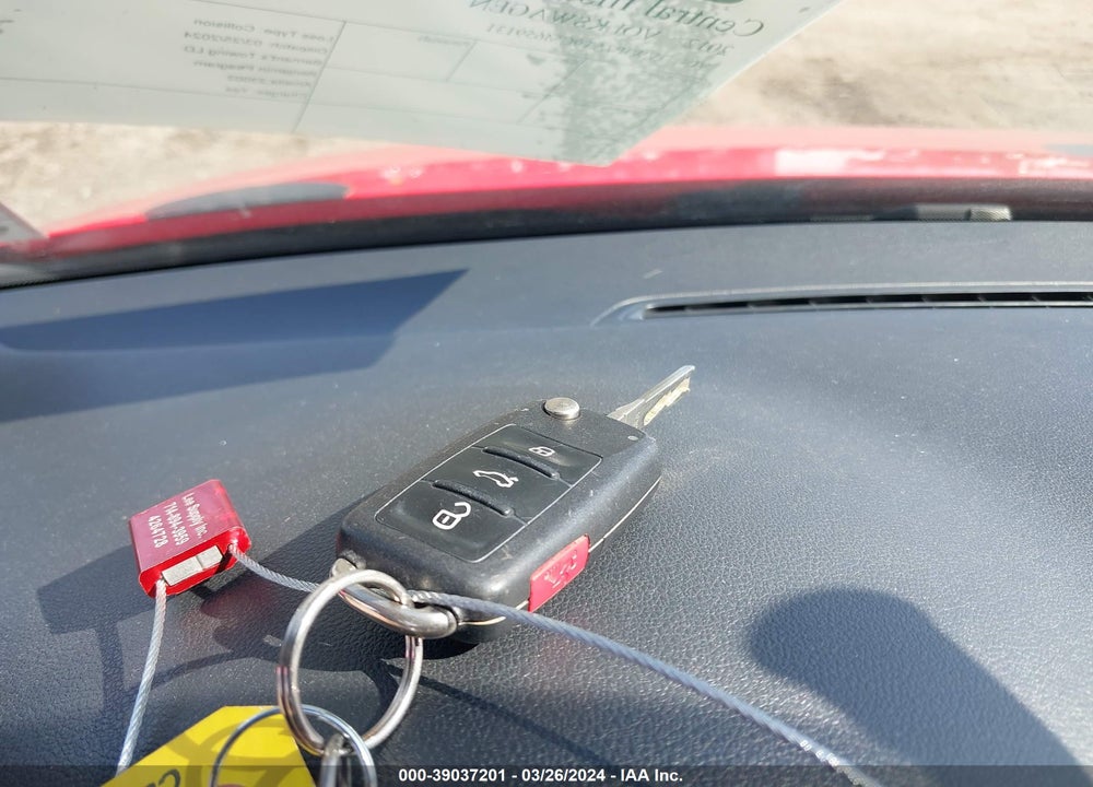2012 VOLKSWAGEN BEETLE 2.5L VIN: 3VWJP7AT9CM659131