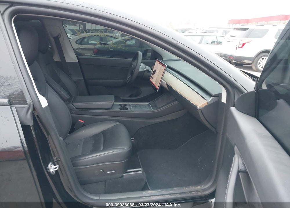 2022 TESLA MODEL Y VIN: 7SAYGDEE0NF376042