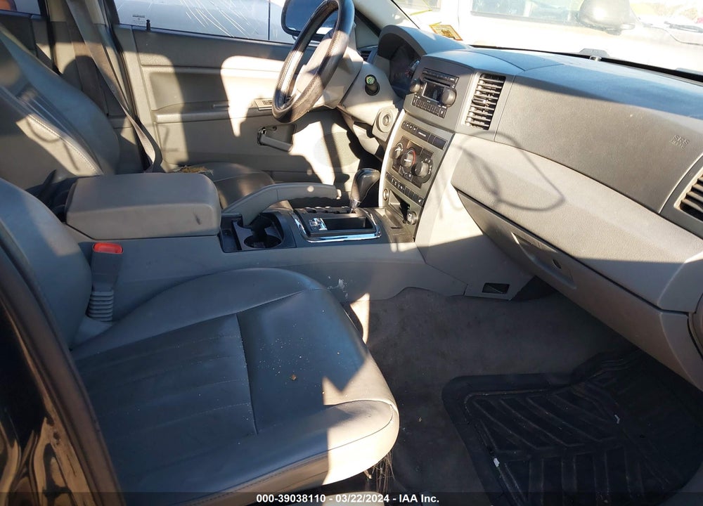 2005 JEEP GRAND CHEROKEE VIN: 1J4HR48N15C552901