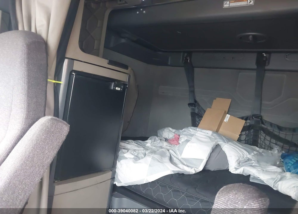 2017 FREIGHTLINER CASCADIA 125 VIN: 3AKJGLDR9HSJA3141