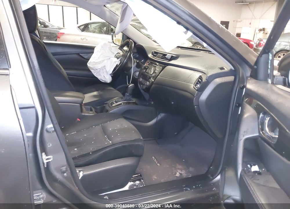 2017 NISSAN ROGUE SV VIN: JN8AT2MVXHW004566