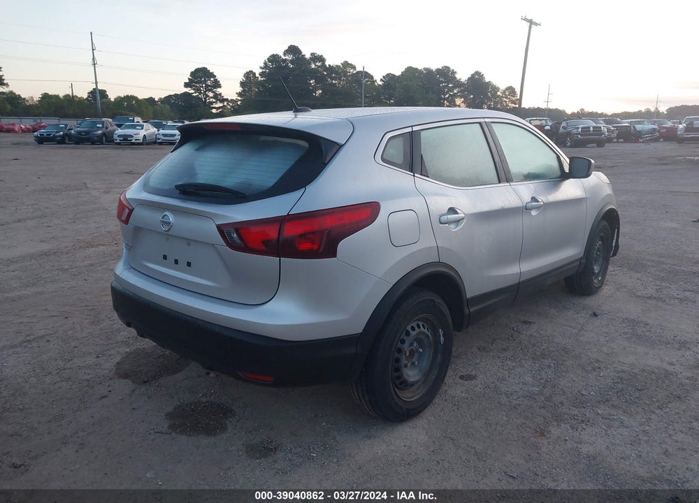 2017 NISSAN ROGUE SPORT S VIN: JN1BJ1CP2HW005474