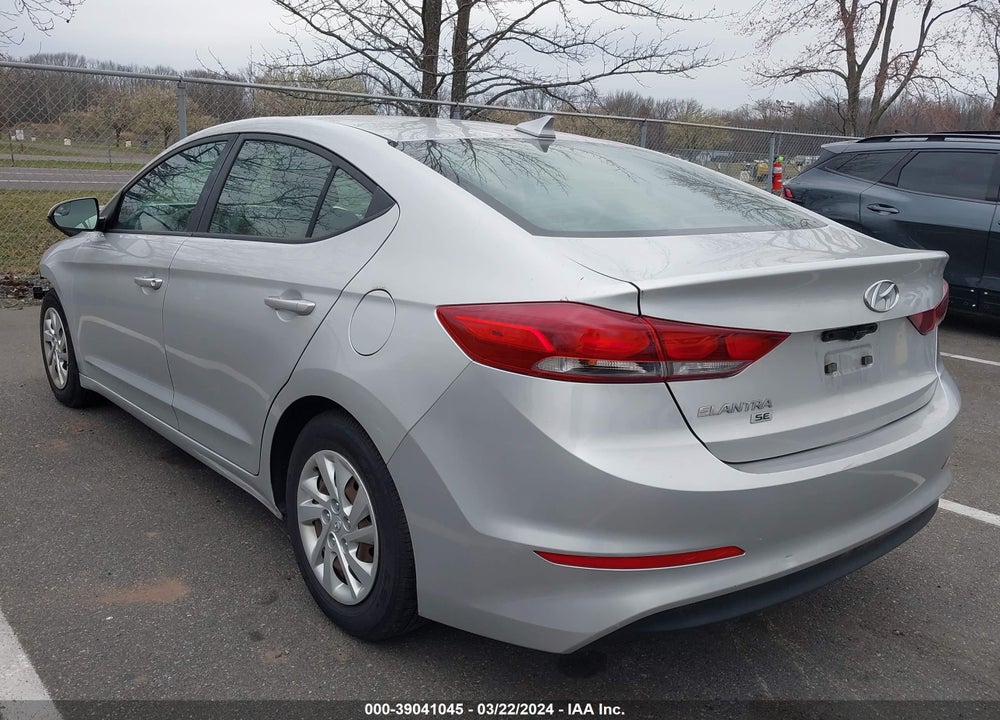 2017 HYUNDAI ELANTRA SE VIN: 5NPD74LF8HH111690