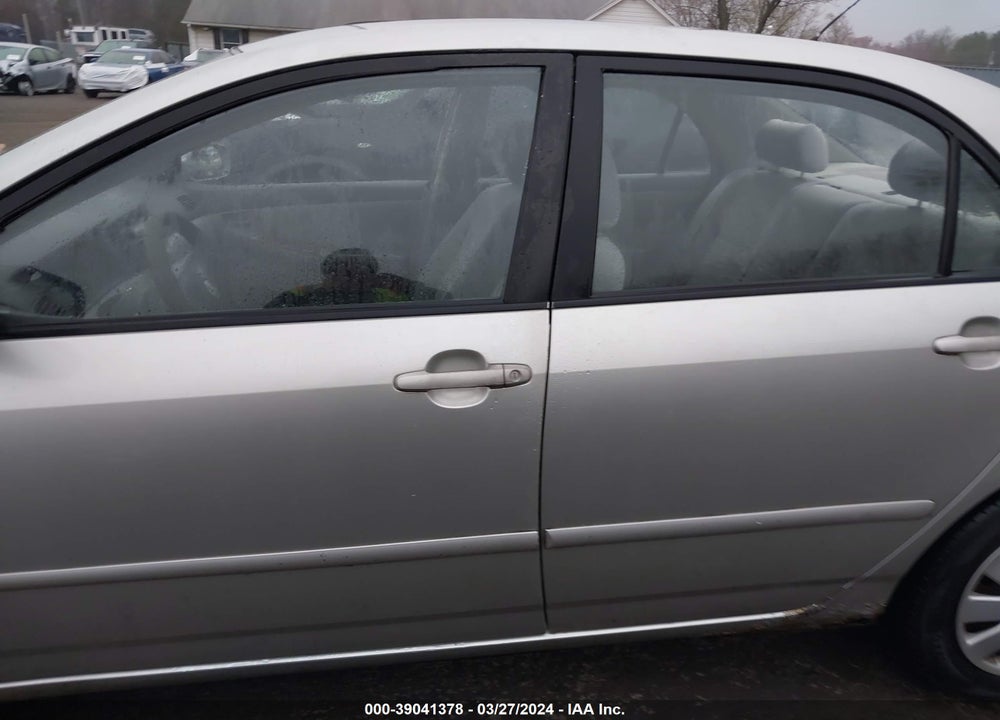 2003 TOYOTA COROLLA LE VIN: JTDBR32E130025809