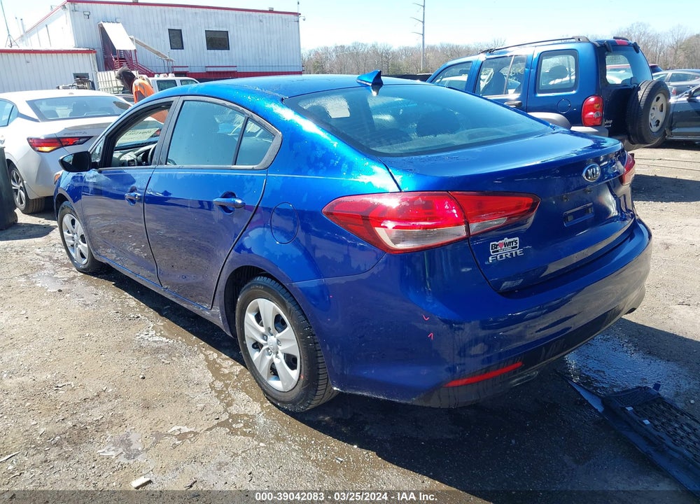 2018 KIA FORTE LX VIN: 3KPFL4A78JE196511