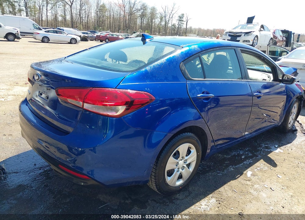 2018 KIA FORTE LX VIN: 3KPFL4A78JE196511