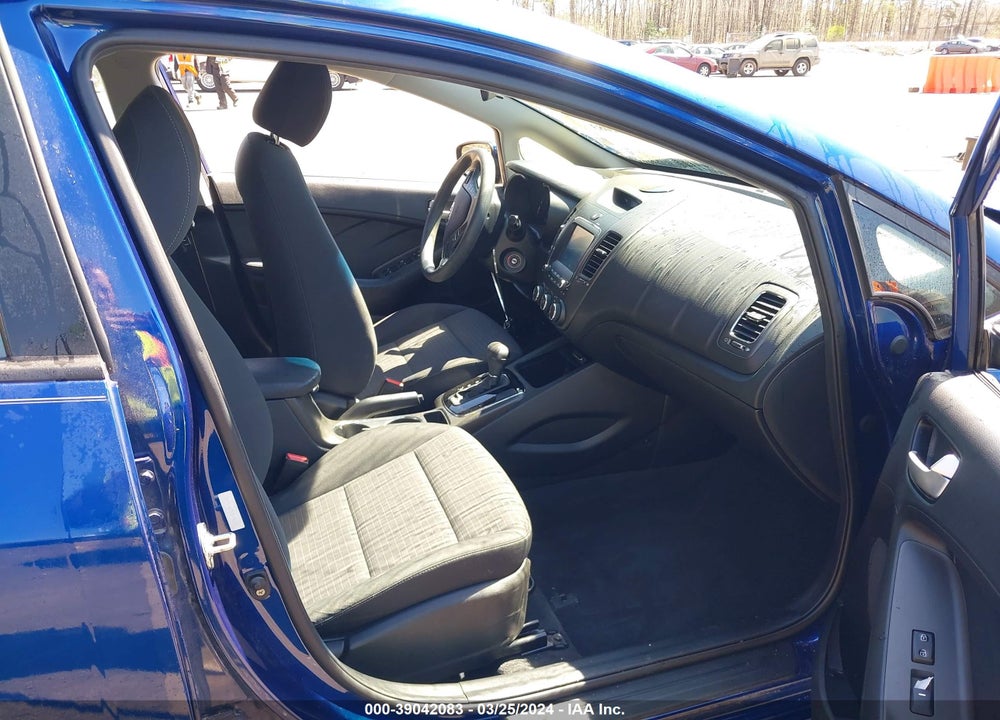 2018 KIA FORTE LX VIN: 3KPFL4A78JE196511
