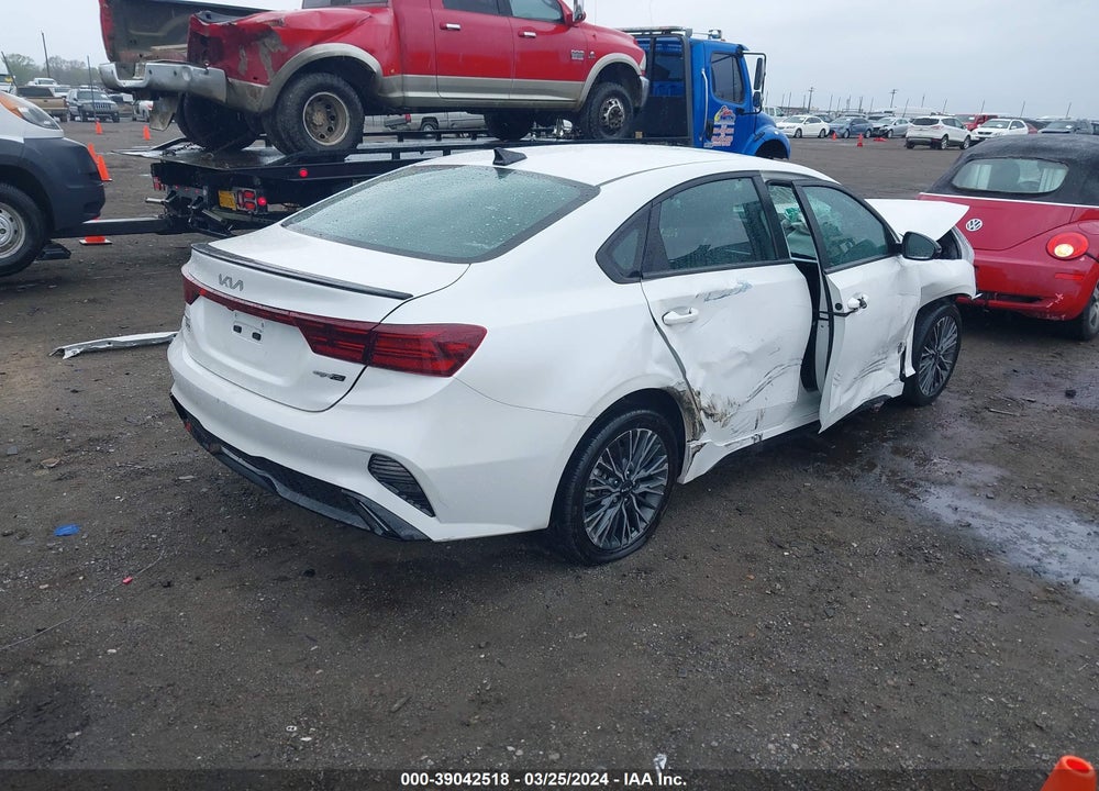 2023 KIA FORTE GT LINE VIN: 3KPF54ADXPE631361