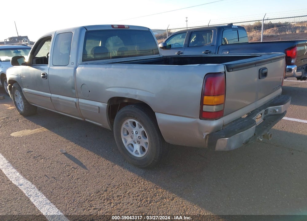 1999 CHEVROLET SILVERADO 1500 LS VIN: 2GCEC19T9X1284162