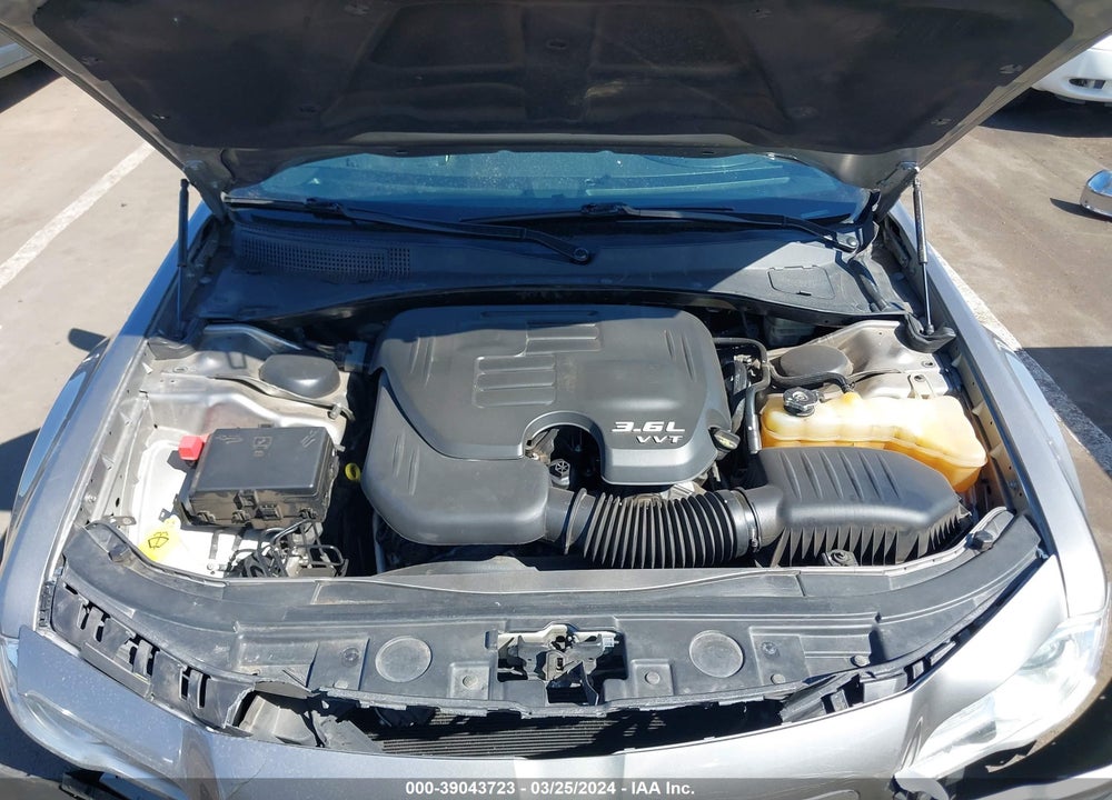 2014 CHRYSLER 300 VIN: 2C3CCAAG5EH164941