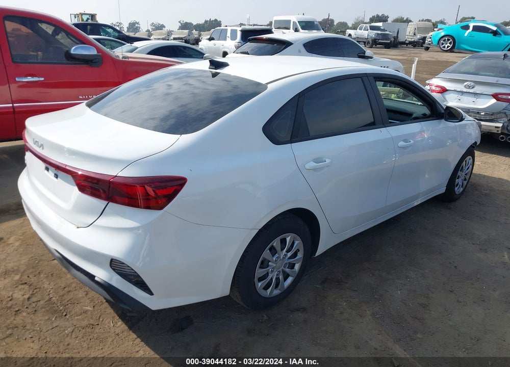 2024 KIA FORTE LX VIN: 3KPF24AD1RE692318
