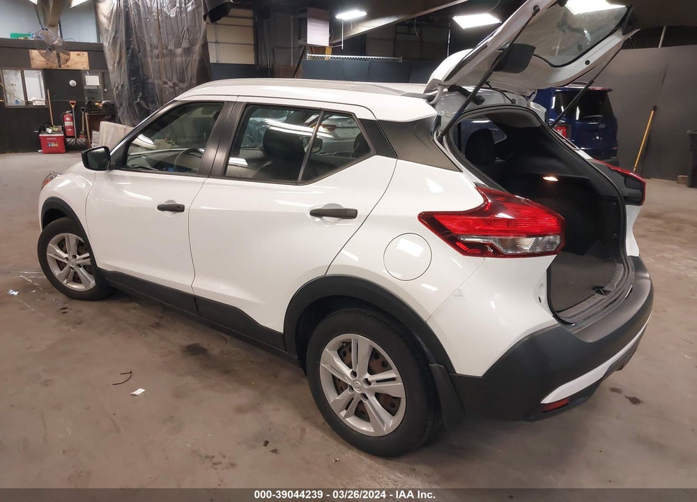 2018 NISSAN KICKS S VIN: 3N1CP5CU2JL538260